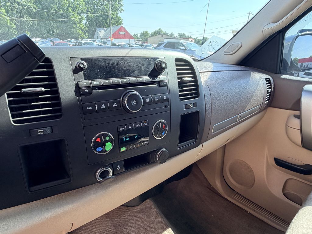 Photo 10 of this GMC SIERRA 1500