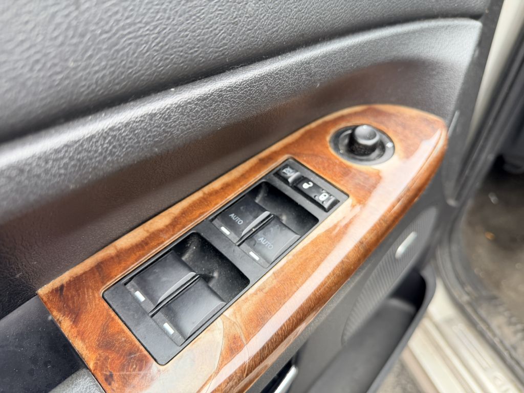 Photo 9 of this JEEP GRAND CHEROKEE