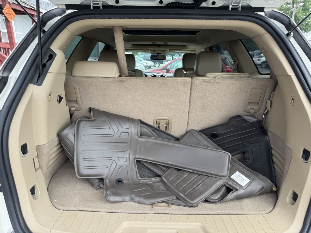 Photo 5 of this BUICK ENCLAVE