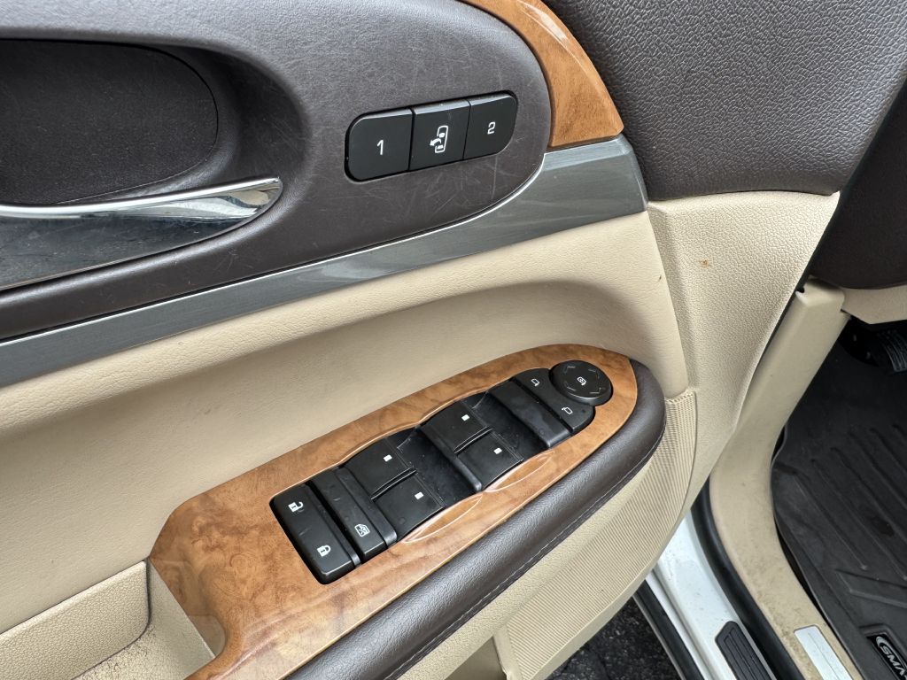 Photo 11 of this BUICK ENCLAVE
