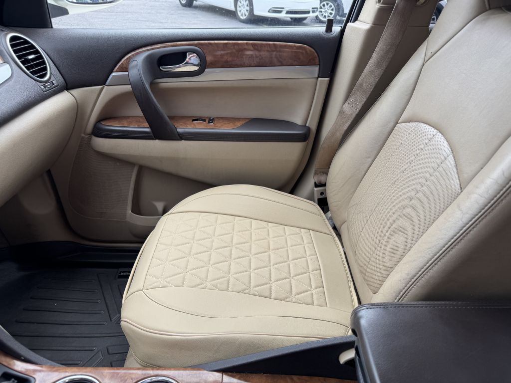 Photo 14 of this BUICK ENCLAVE
