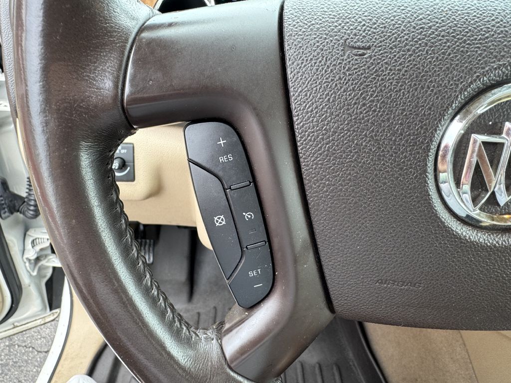 Photo 17 of this BUICK ENCLAVE
