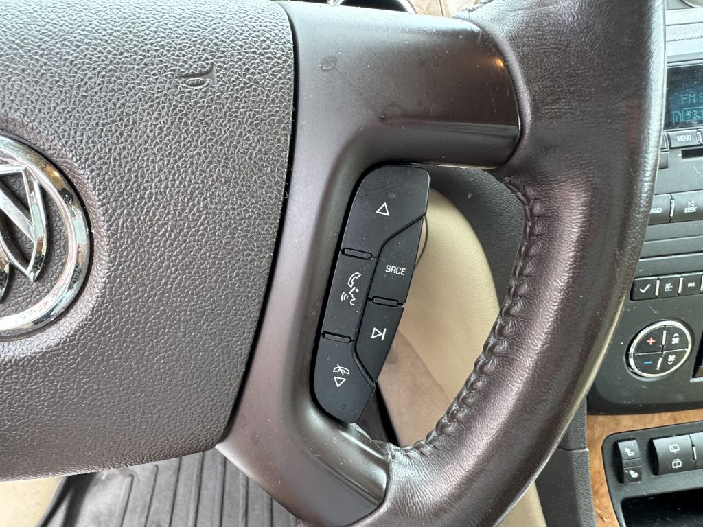 Photo 18 of this BUICK ENCLAVE