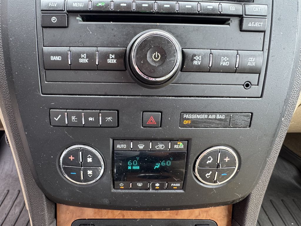 Photo 20 of this BUICK ENCLAVE