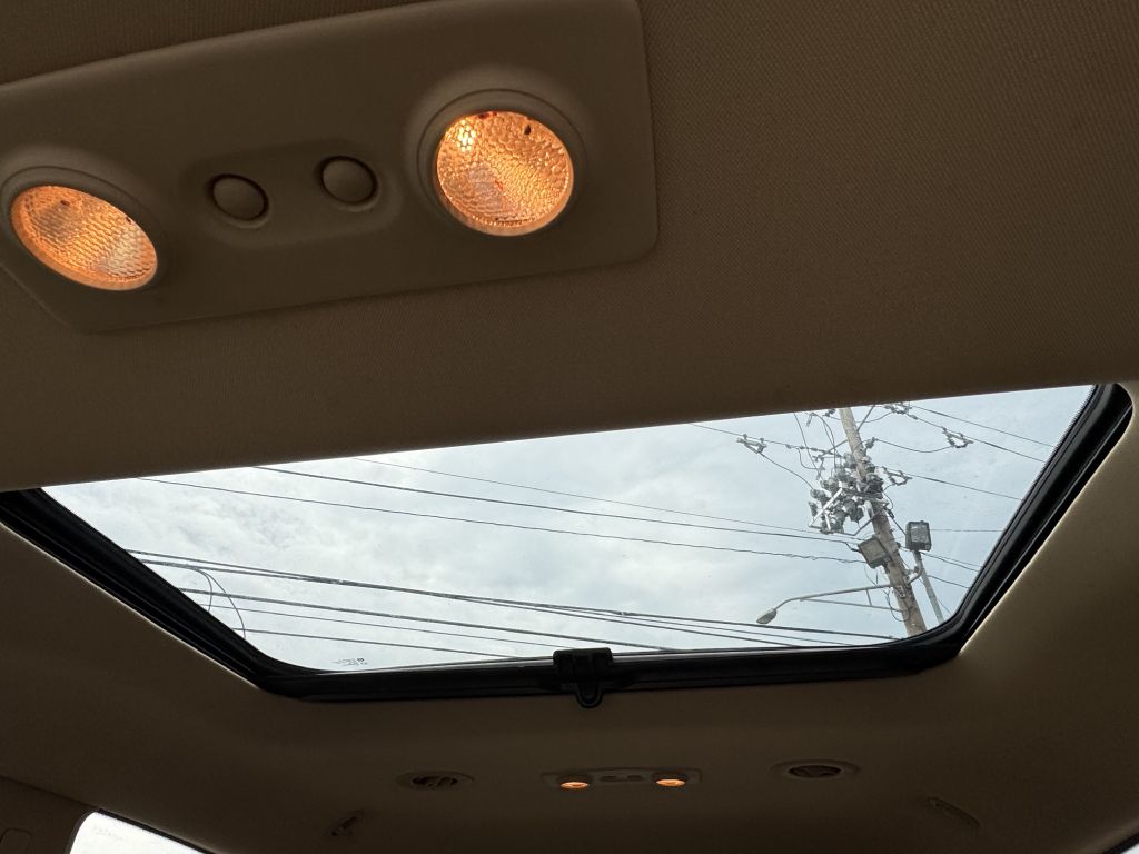 Photo 23 of this BUICK ENCLAVE