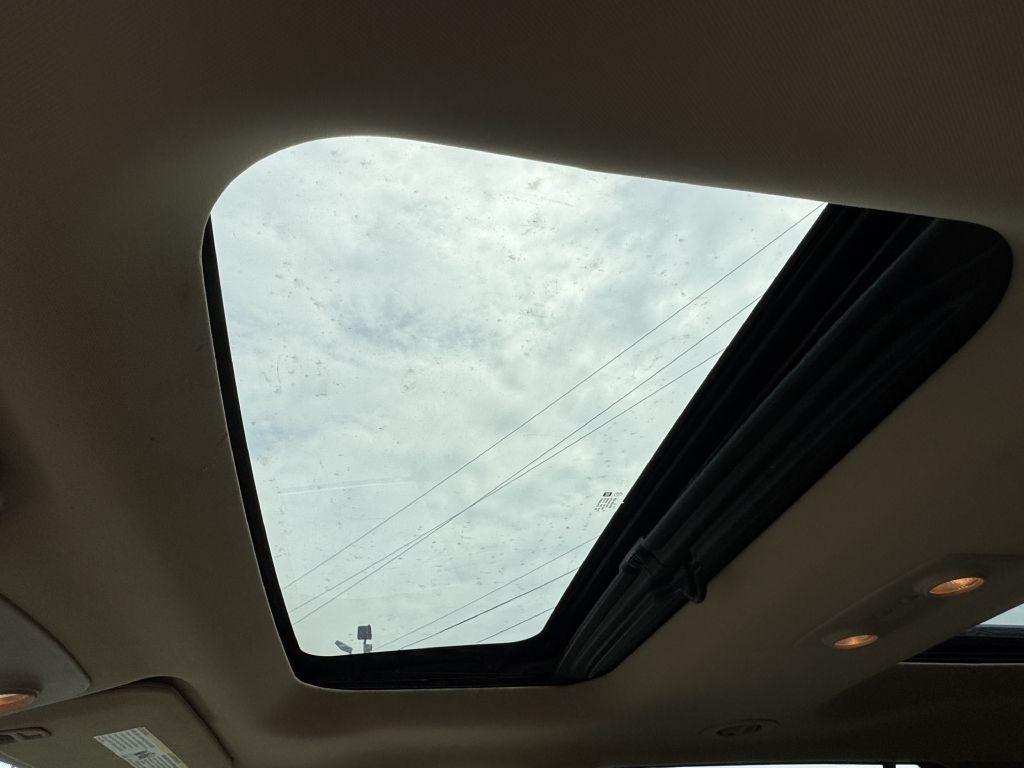 Photo 24 of this BUICK ENCLAVE