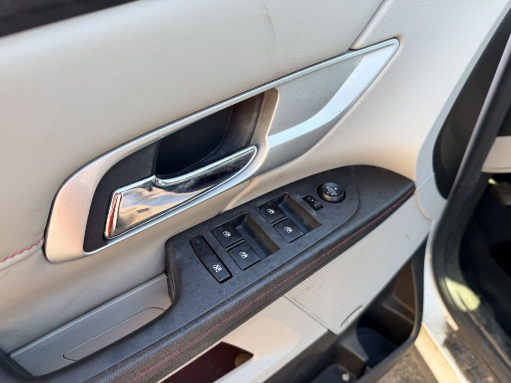 Photo 9 of this GMC TERRAIN