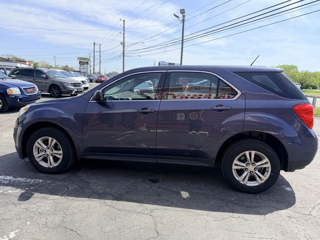 Photo 3 of this CHEVROLET EQUINOX