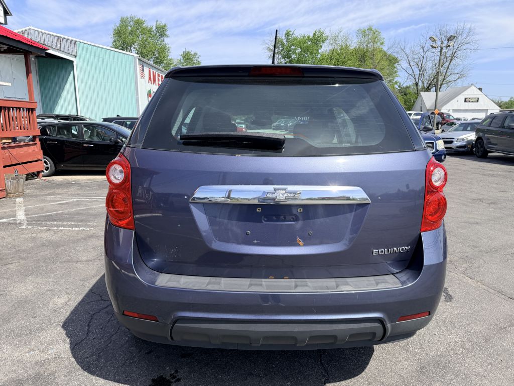 Photo 4 of this CHEVROLET EQUINOX