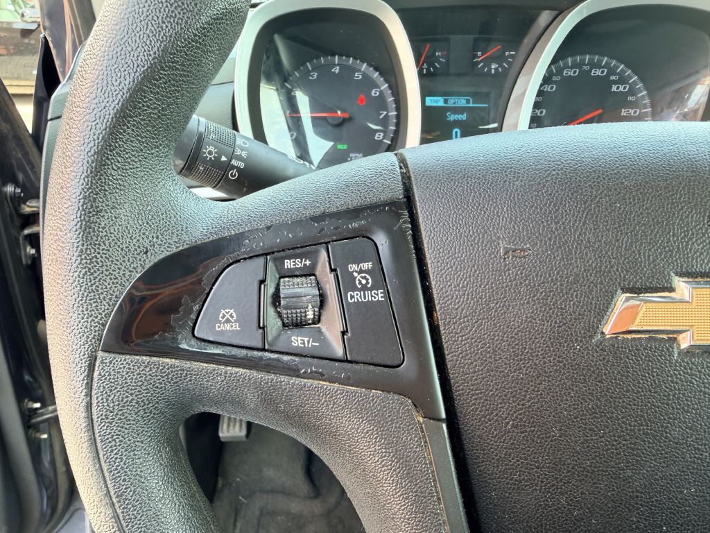 Photo 14 of this CHEVROLET EQUINOX