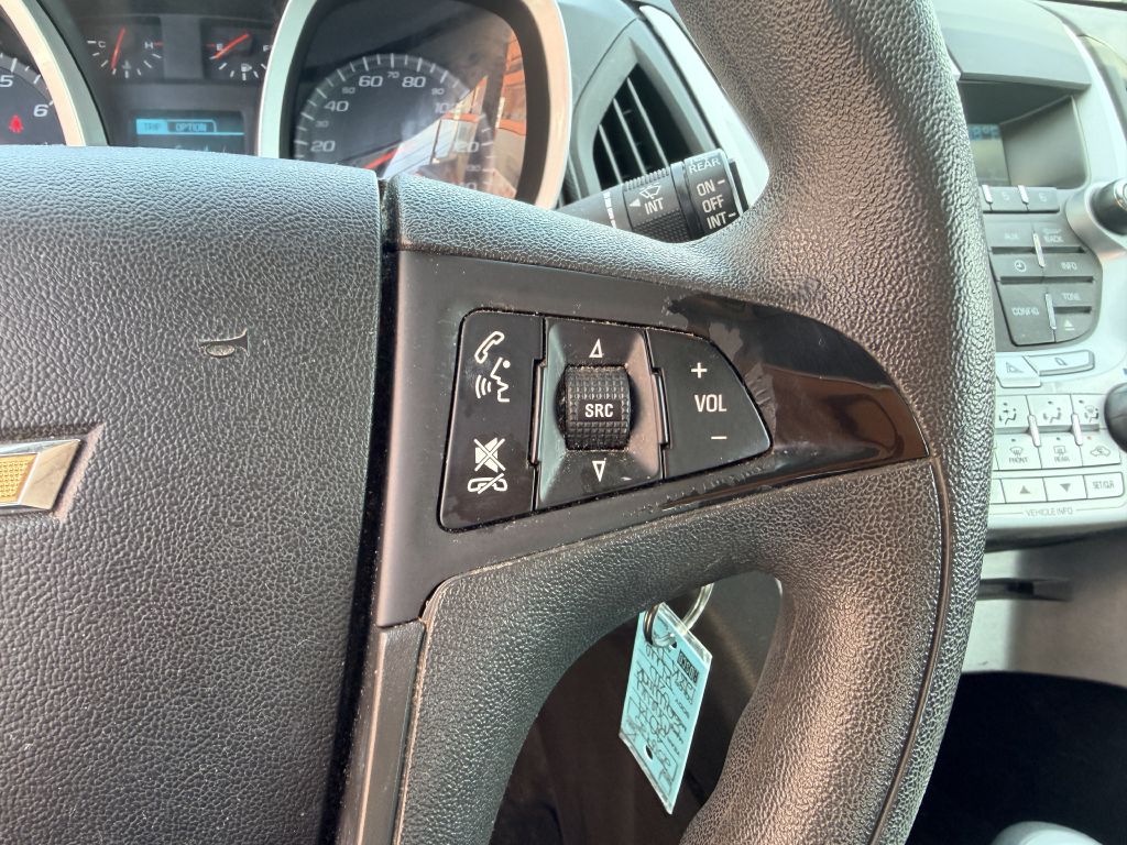 Photo 15 of this CHEVROLET EQUINOX