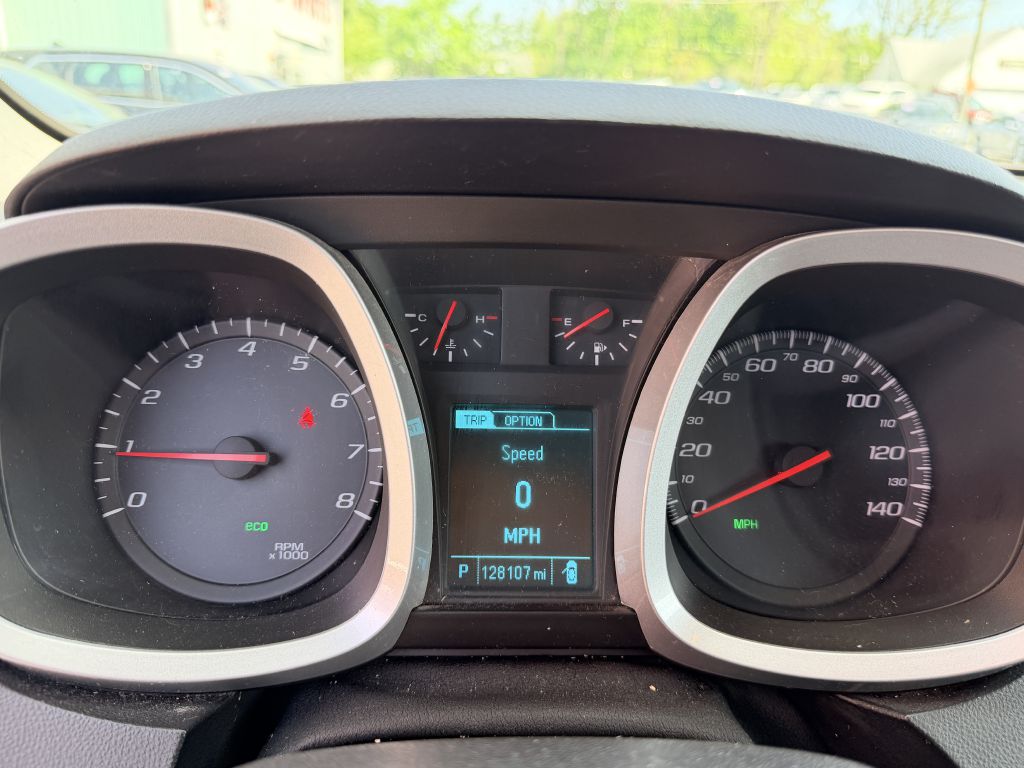 Photo 16 of this CHEVROLET EQUINOX