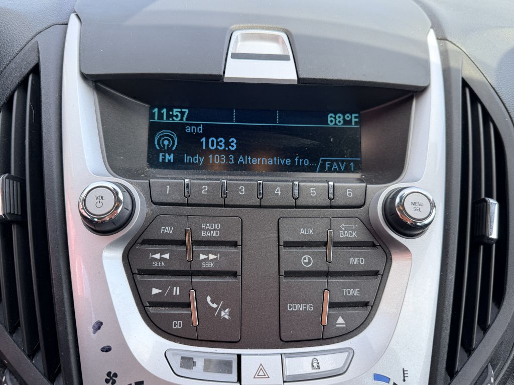 Photo 17 of this CHEVROLET EQUINOX