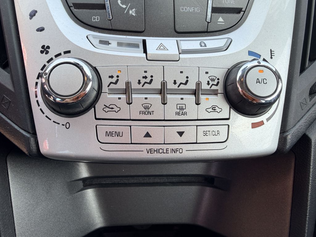 Photo 18 of this CHEVROLET EQUINOX
