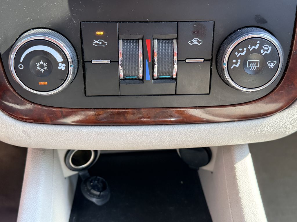 Photo 17 of this CHEVROLET IMPALA