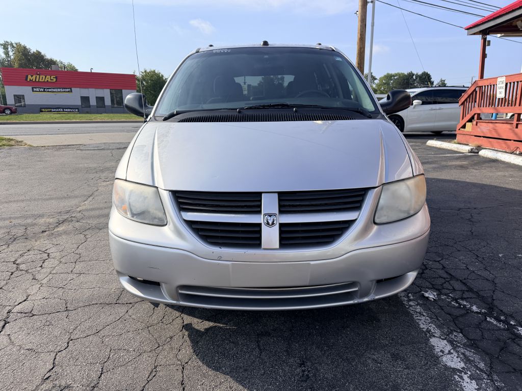 Photo 2 of this DODGE GRAND CARAVAN