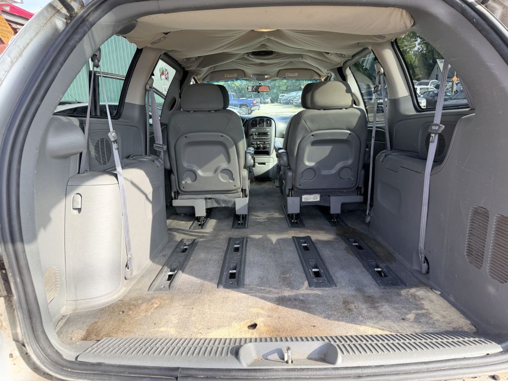 Photo 5 of this DODGE GRAND CARAVAN