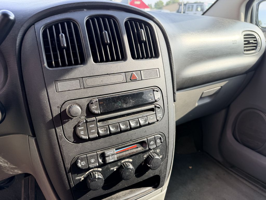 Photo 11 of this DODGE GRAND CARAVAN