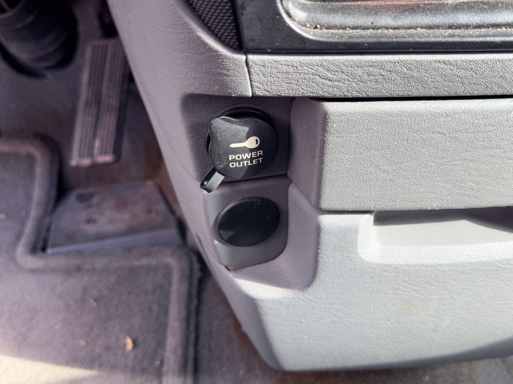 Photo 19 of this DODGE GRAND CARAVAN