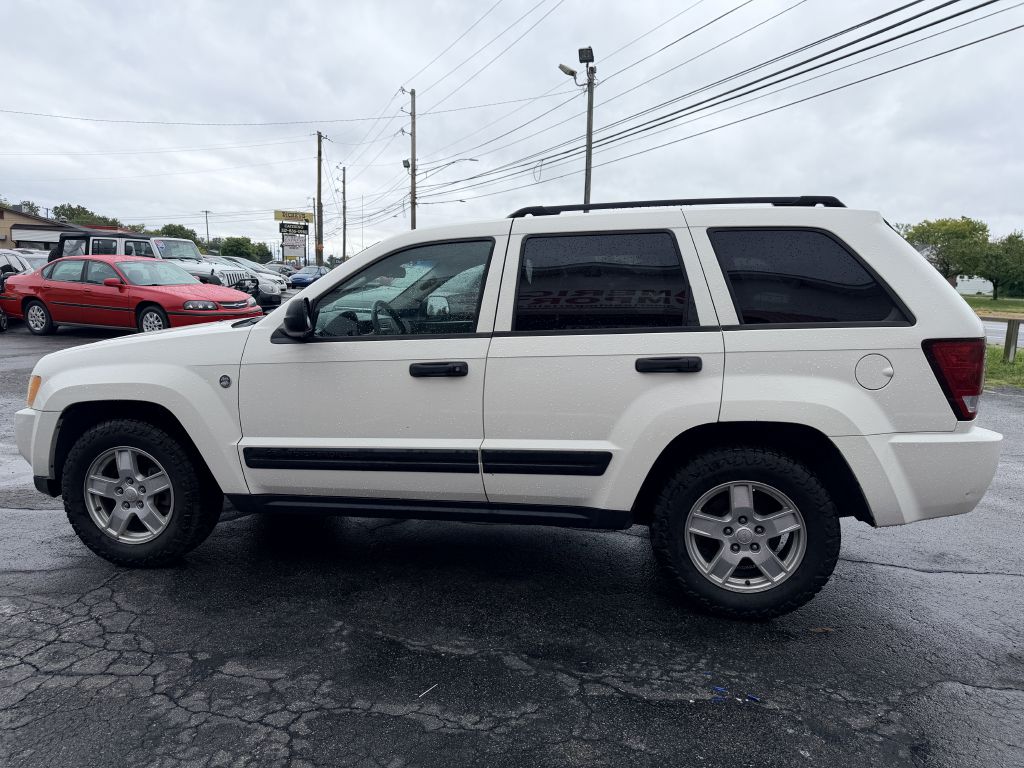 Photo 3 of this JEEP GRAND CHEROKEE