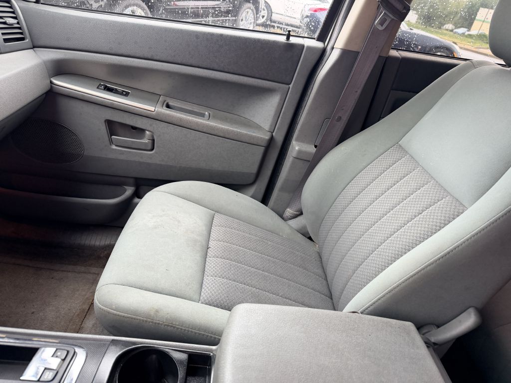 Photo 10 of this JEEP GRAND CHEROKEE