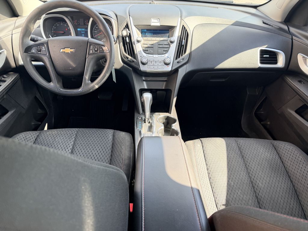Photo 6 of this CHEVROLET EQUINOX