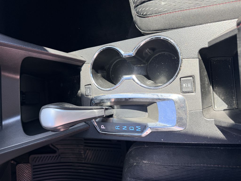 Photo 17 of this CHEVROLET EQUINOX