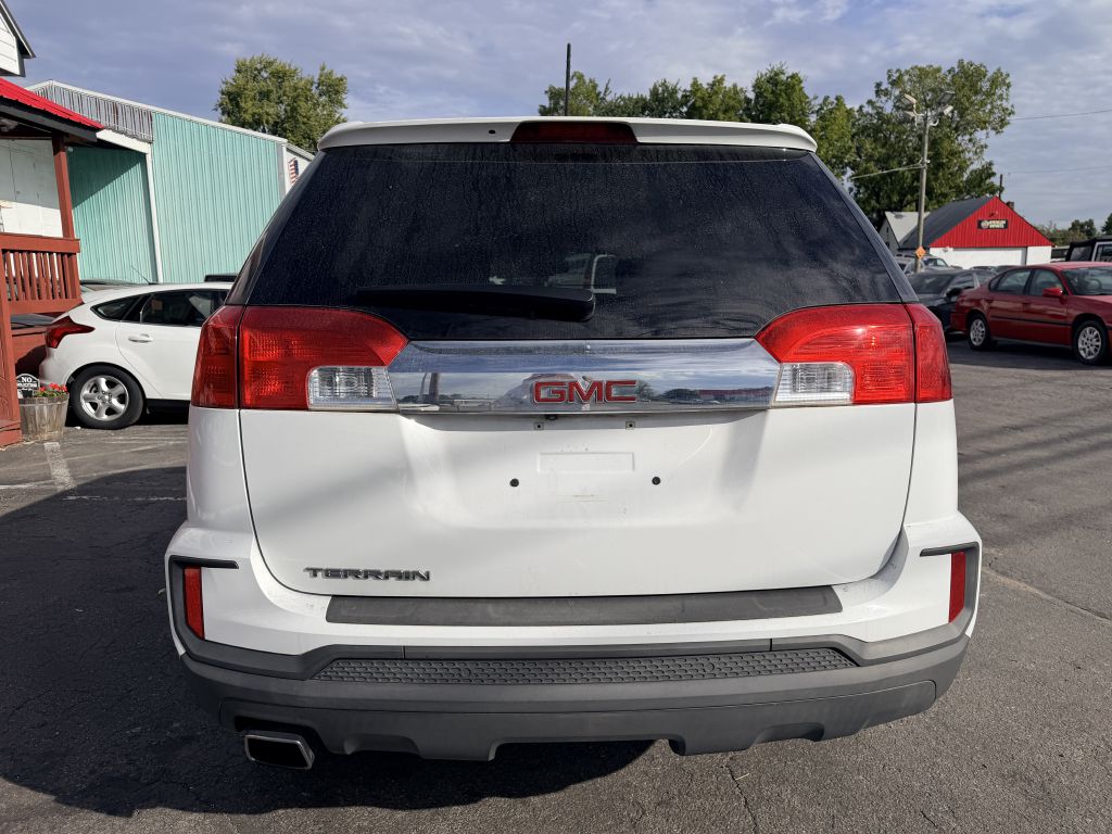Photo 4 of this GMC TERRAIN