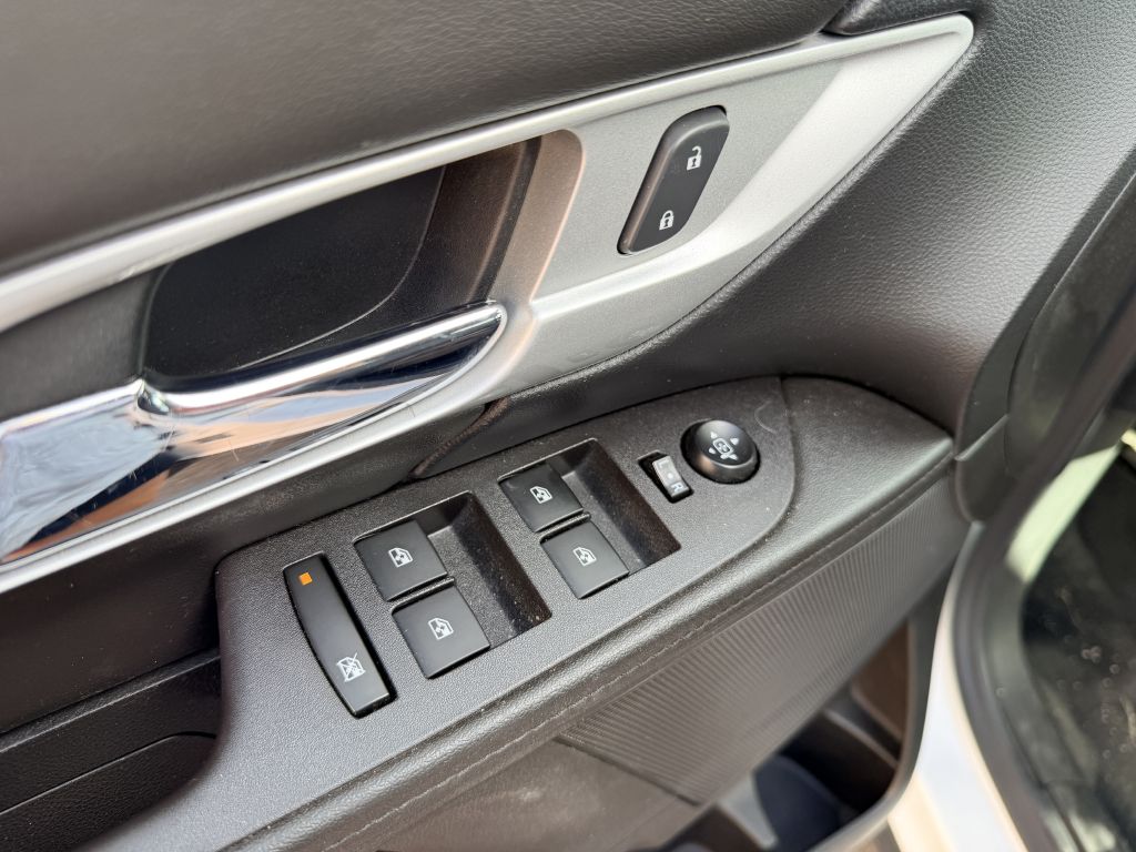 Photo 9 of this GMC TERRAIN