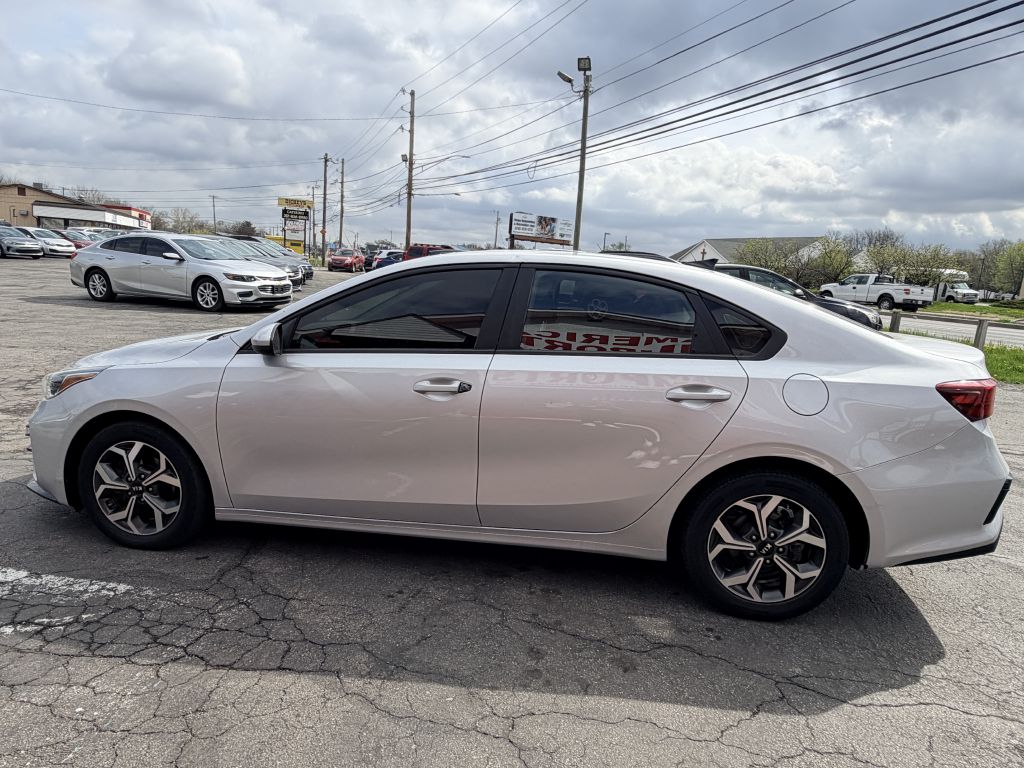 Photo 3 of this KIA FORTE