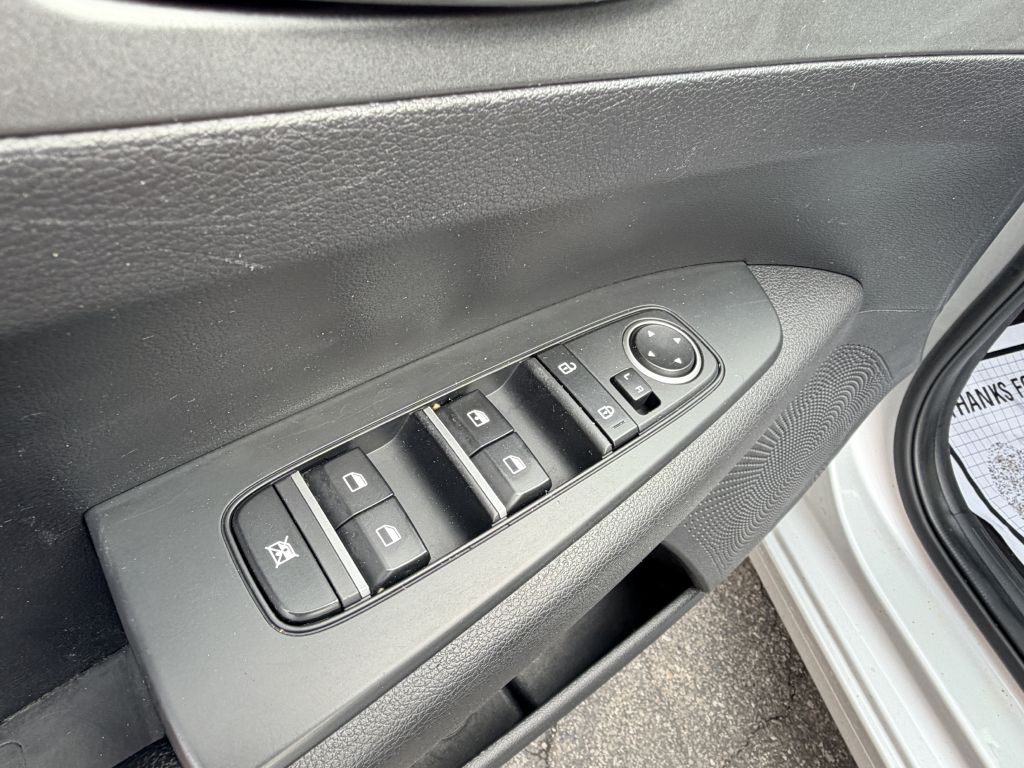 Photo 7 of this KIA FORTE
