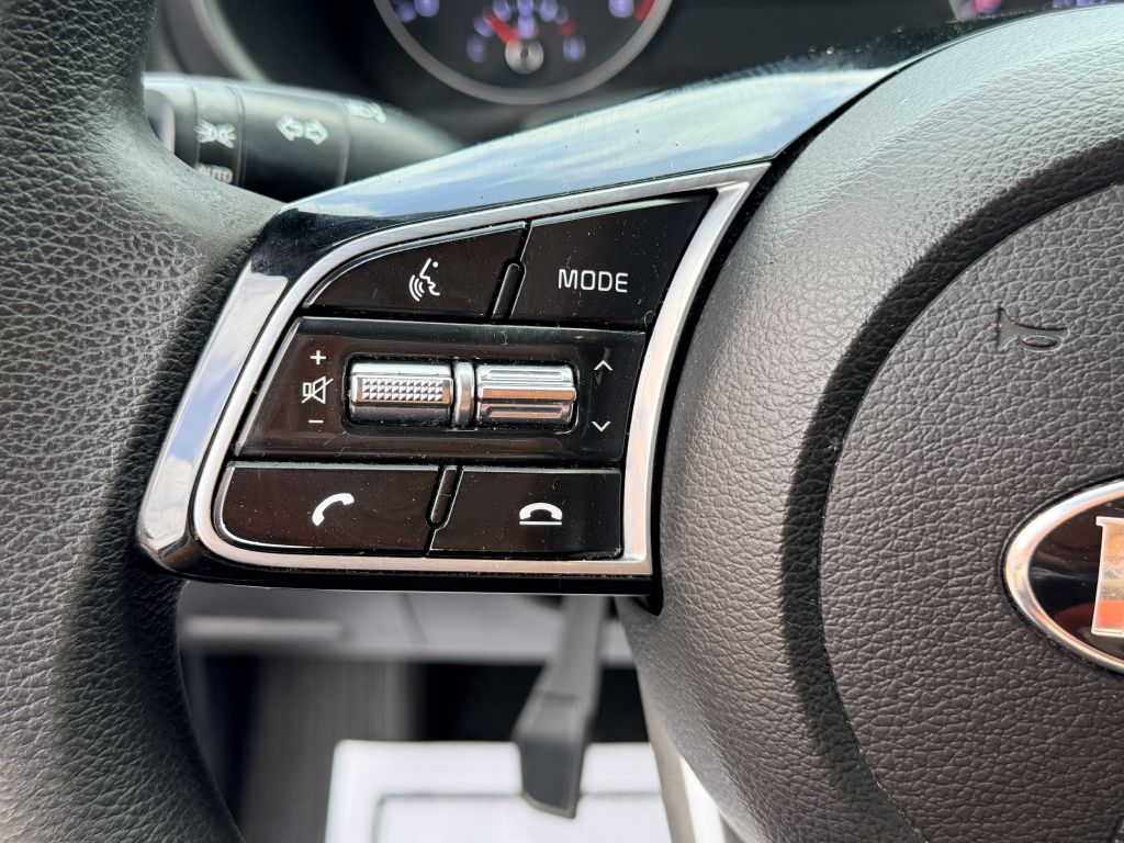 Photo 13 of this KIA FORTE