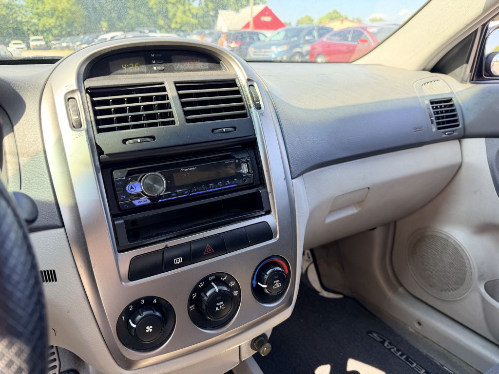 Photo 10 of this KIA SPECTRA