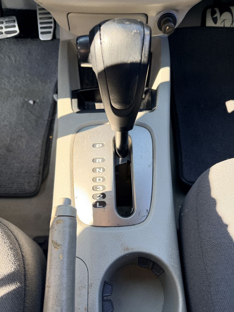 Photo 16 of this KIA SPECTRA