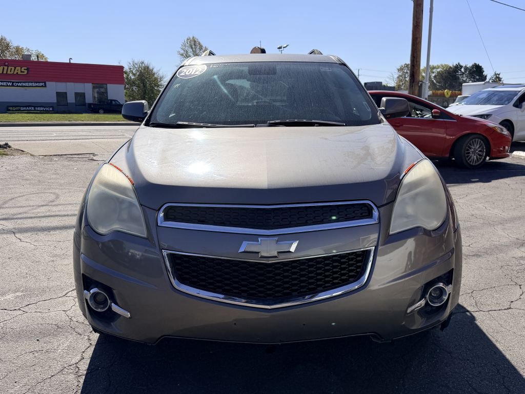 Photo 2 of this CHEVROLET EQUINOX