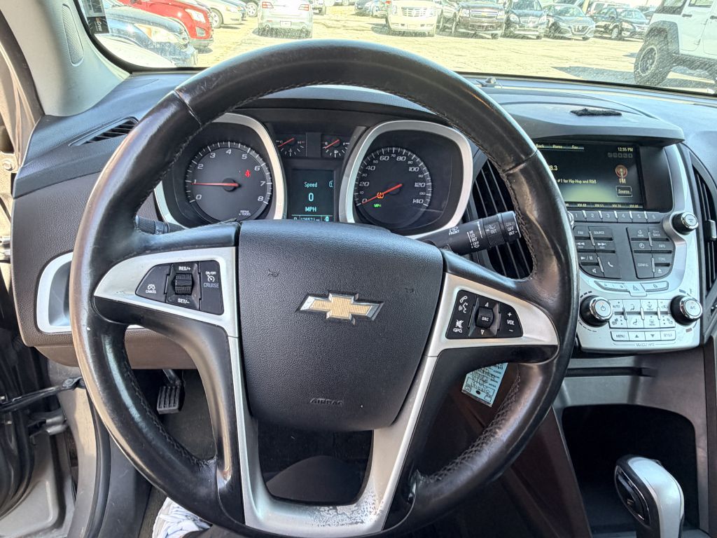 Photo 10 of this CHEVROLET EQUINOX