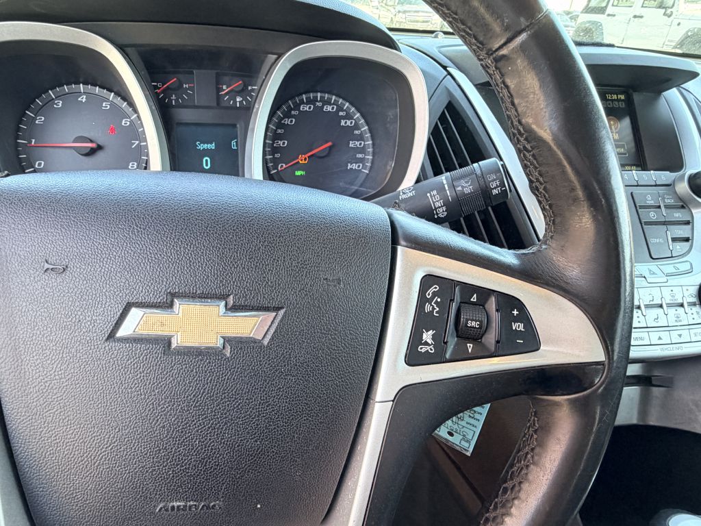 Photo 14 of this CHEVROLET EQUINOX