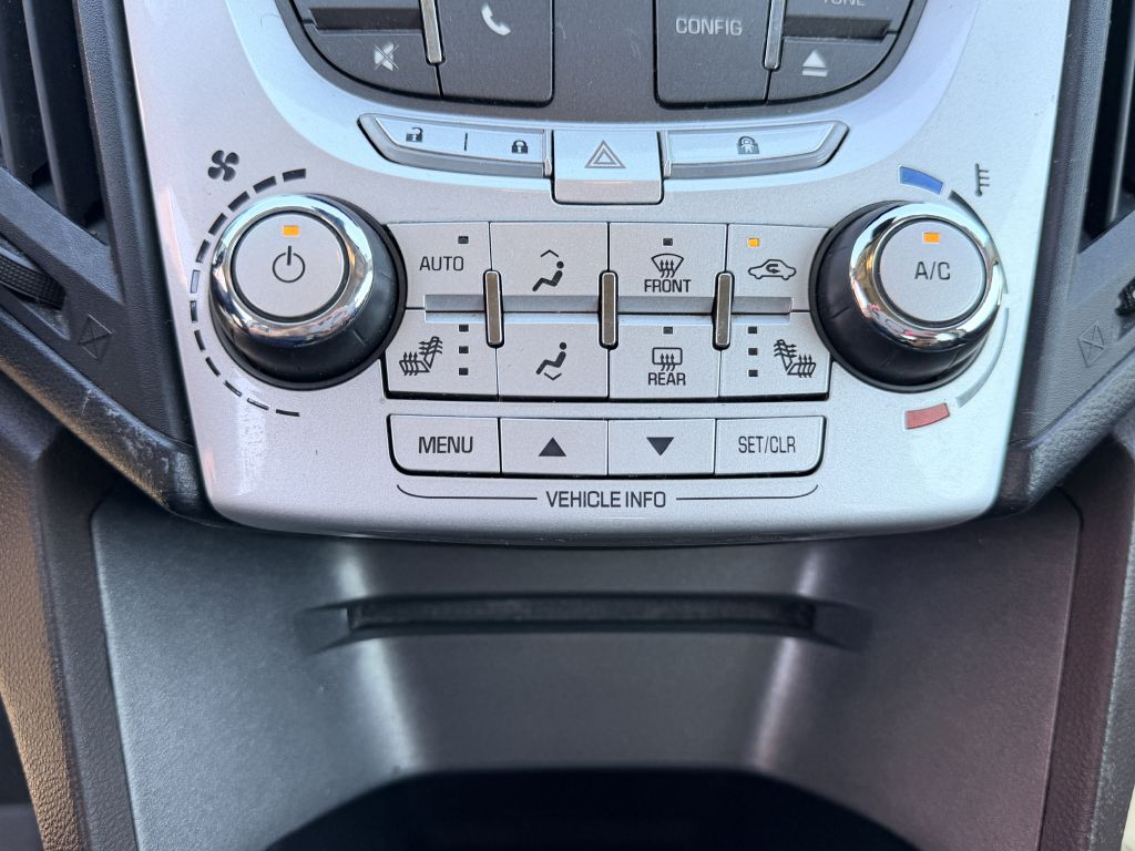 Photo 17 of this CHEVROLET EQUINOX