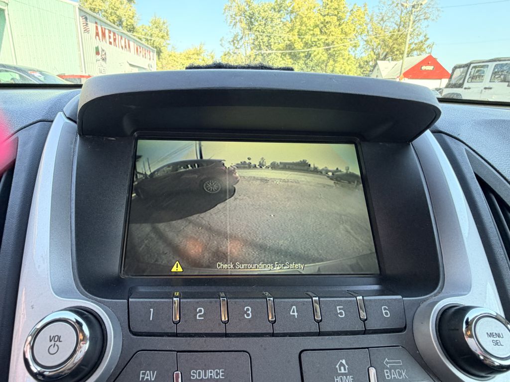 Photo 22 of this CHEVROLET EQUINOX