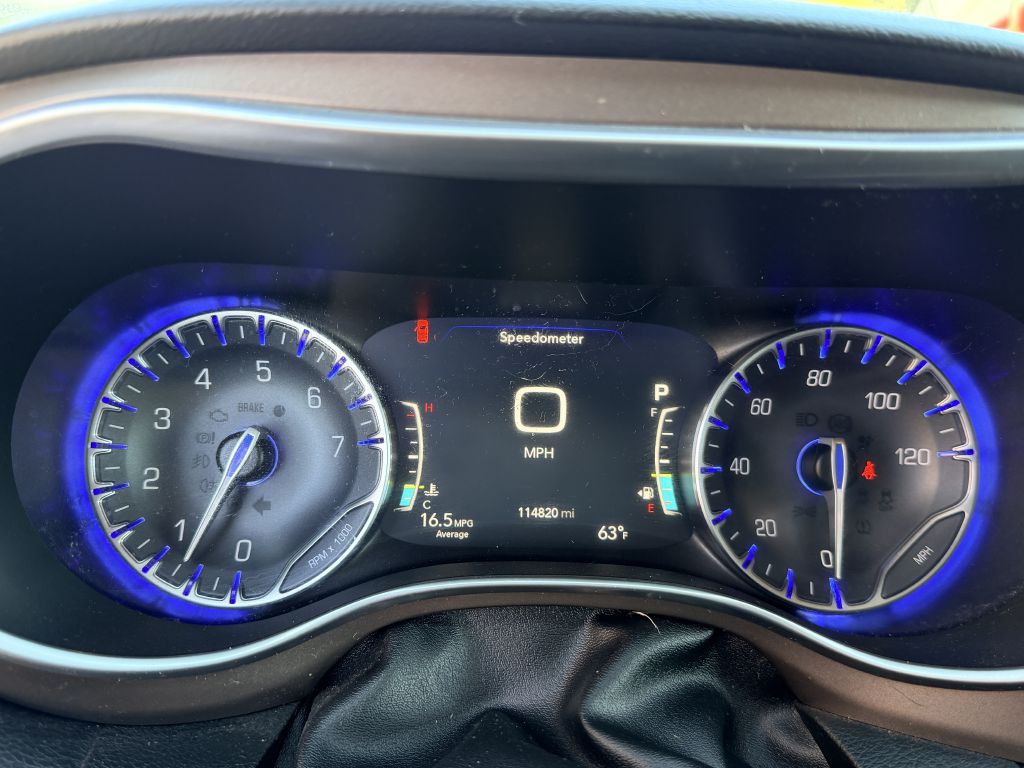 Photo 20 of this CHRYSLER PACIFICA