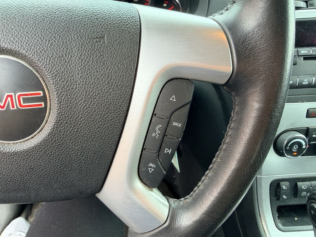 Photo 15 of this GMC ACADIA