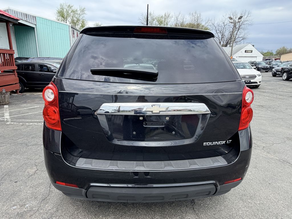 Photo 4 of this CHEVROLET EQUINOX