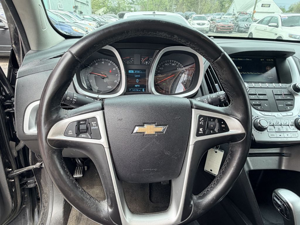 Photo 10 of this CHEVROLET EQUINOX