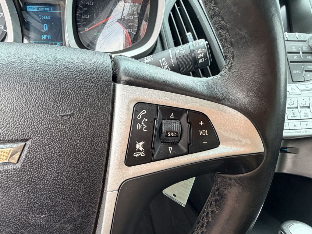 Photo 14 of this CHEVROLET EQUINOX