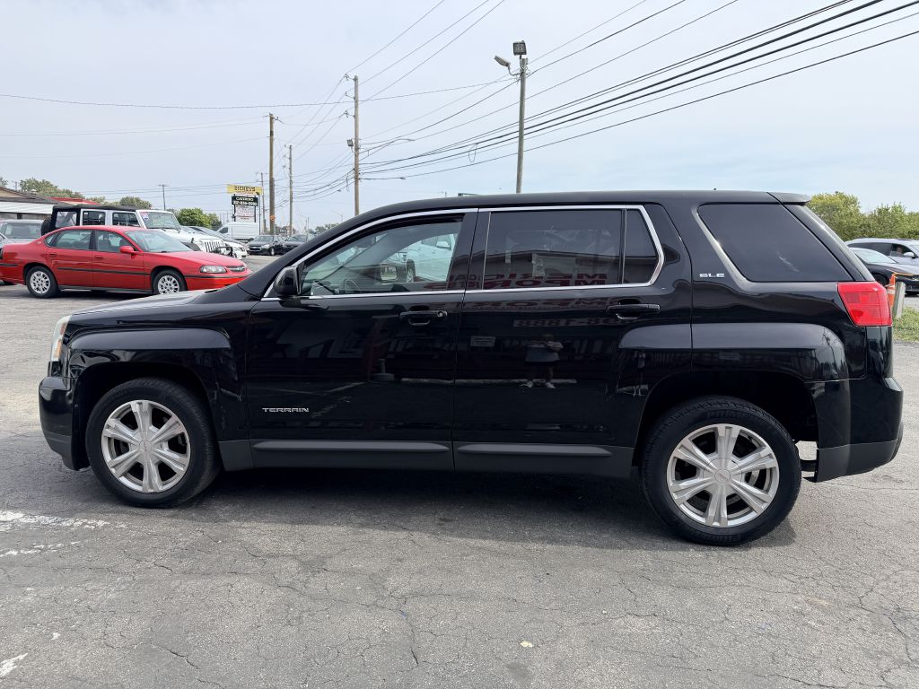 Photo 3 of this GMC TERRAIN