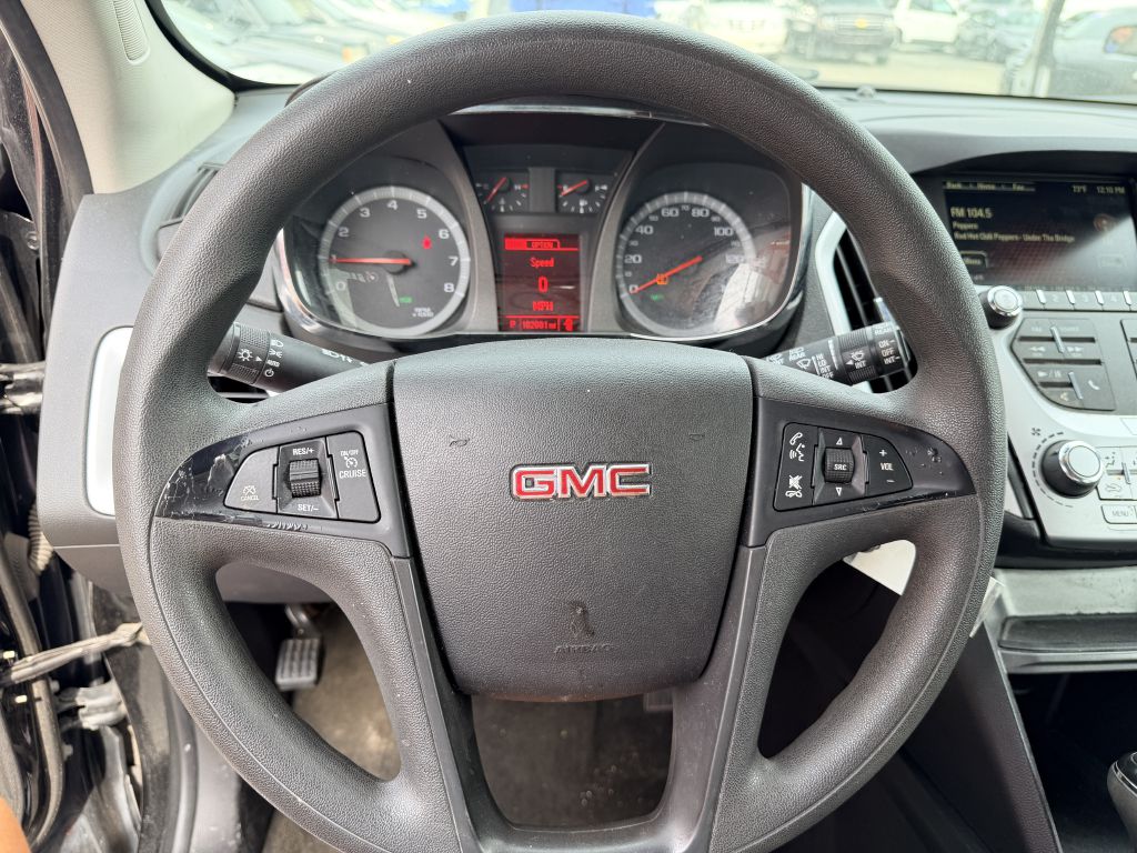 Photo 11 of this GMC TERRAIN