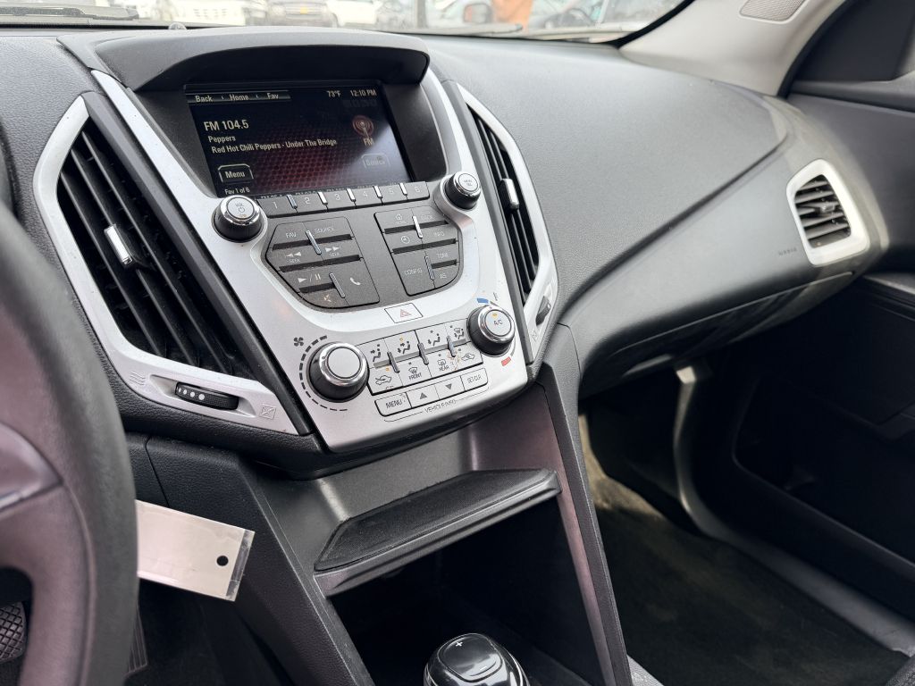 Photo 12 of this GMC TERRAIN