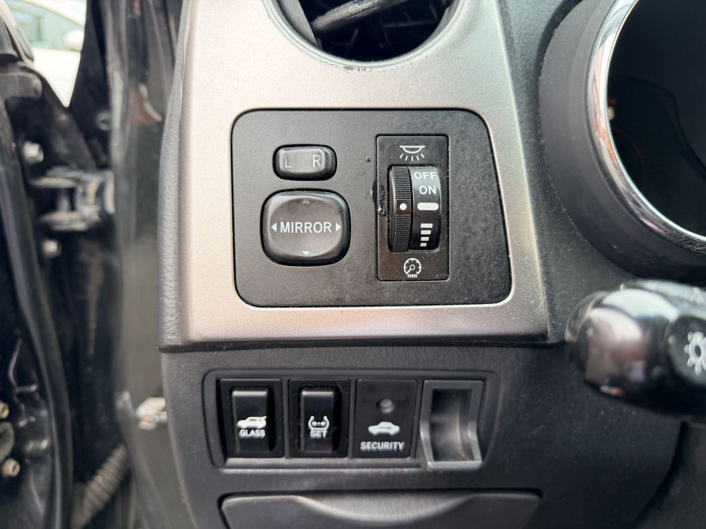 Photo 12 of this TOYOTA MATRIX