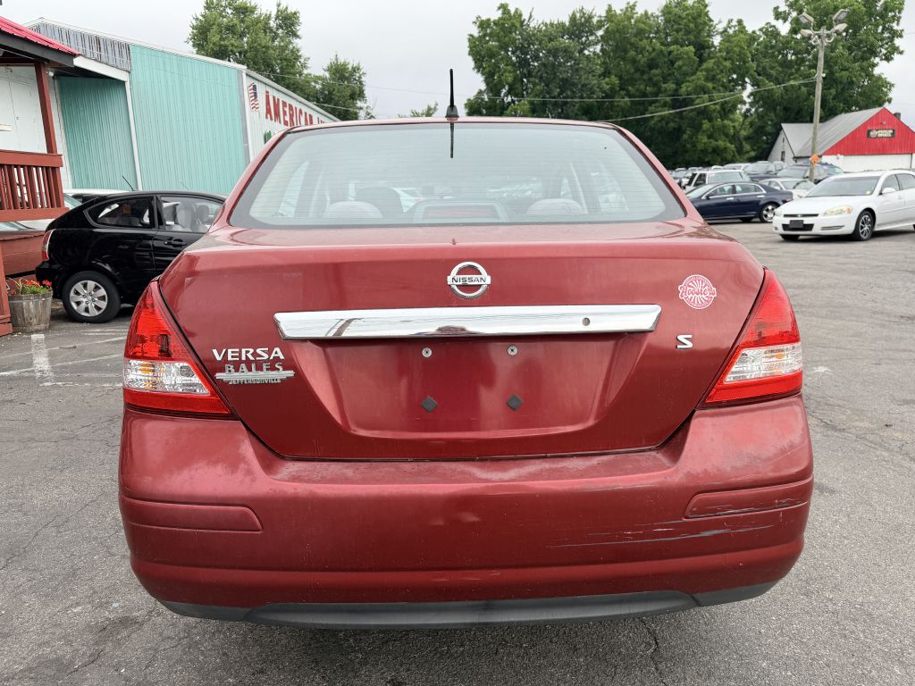 Photo 4 of this NISSAN VERSA