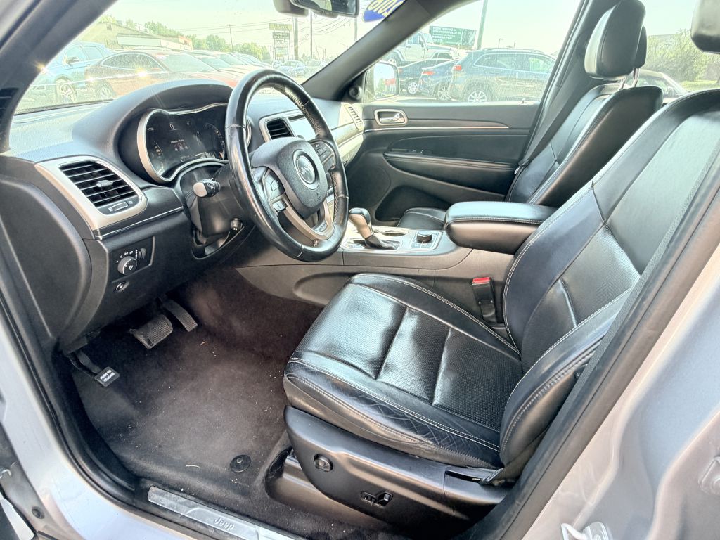 Photo 10 of this JEEP GRAND CHEROKEE